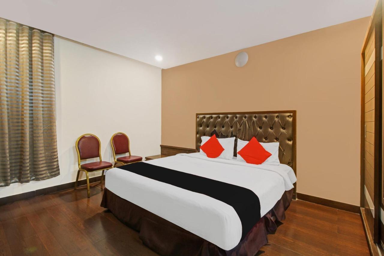 Collection O 82357 Hotel Surabhi Pride Trimulgherry Eksteriør billede