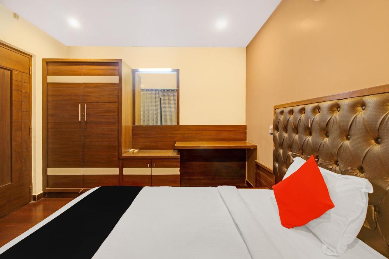 Collection O 82357 Hotel Surabhi Pride Trimulgherry Eksteriør billede