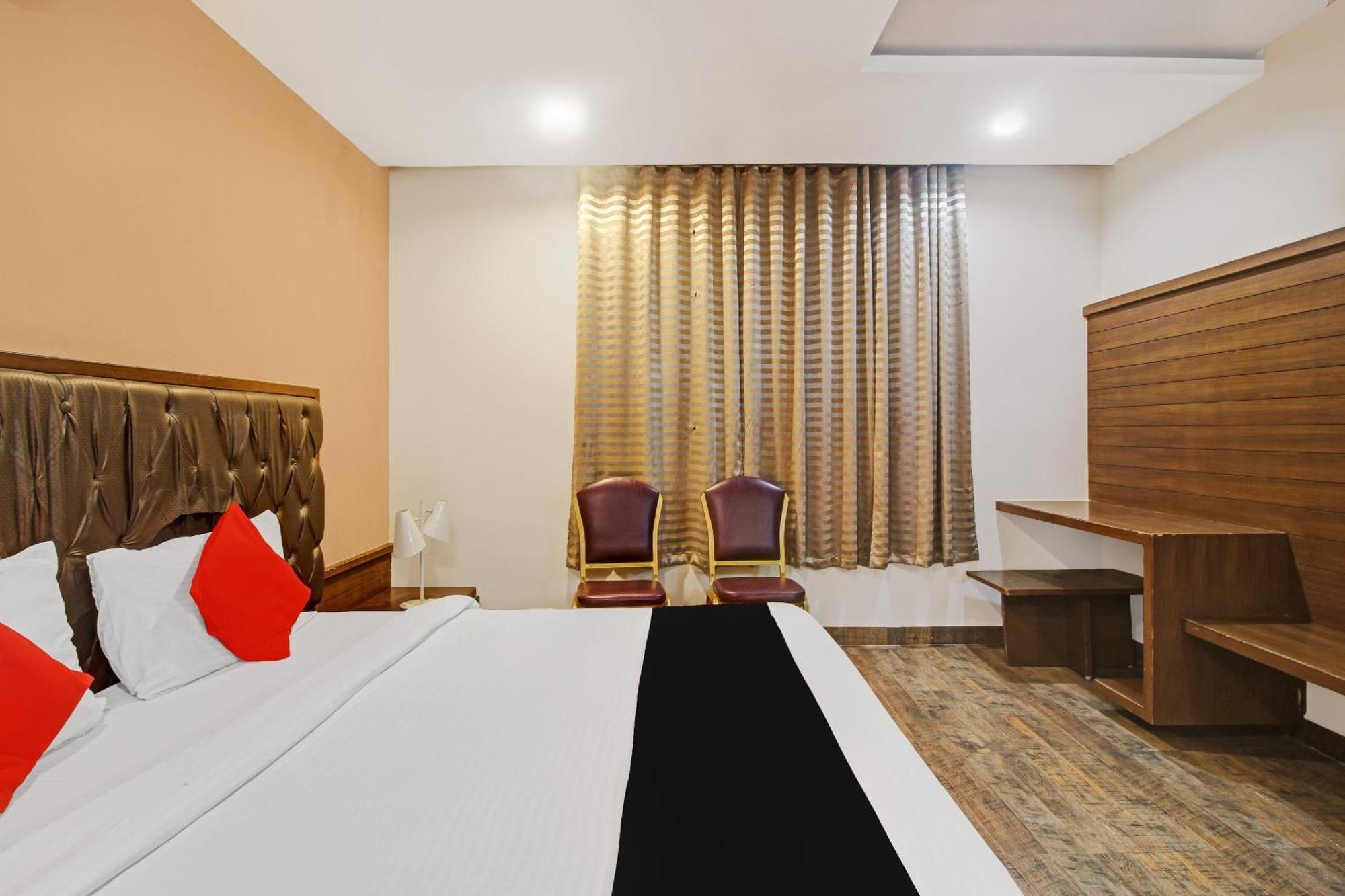 Collection O 82357 Hotel Surabhi Pride Trimulgherry Eksteriør billede